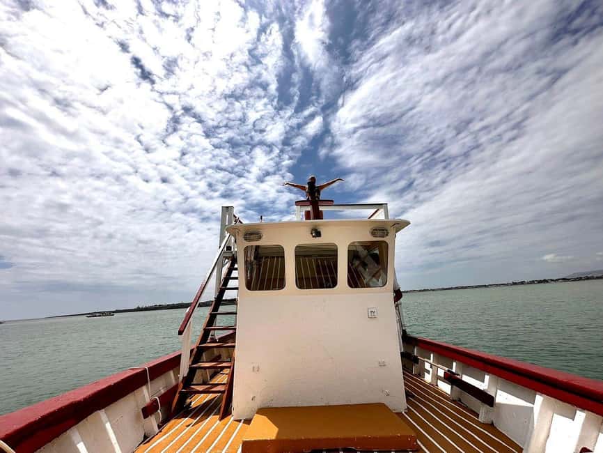image n.6 of Syracuse: Boat Trip with Lunch, Wine, and Swimming Stops activity in Syracuse, uploaded by supplier