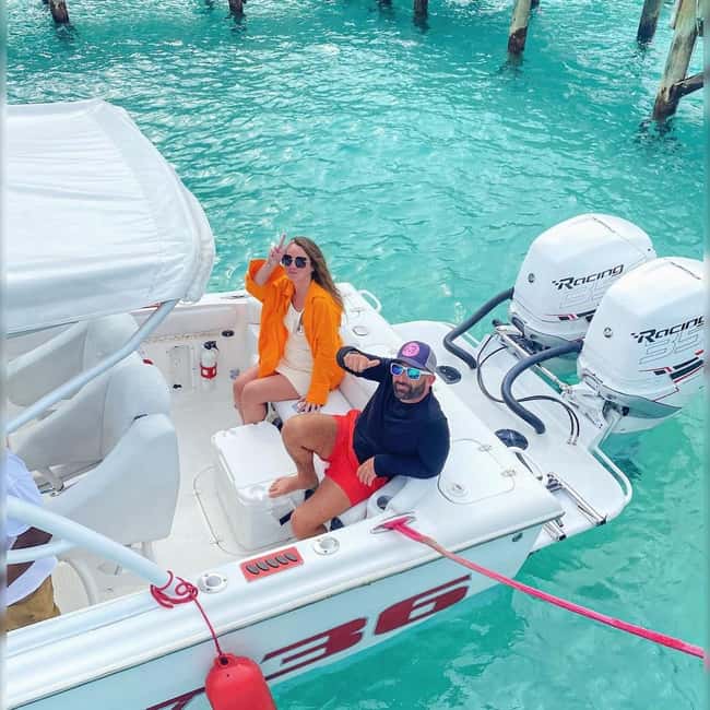 Image N°9 de Depuis Nassau : Nager avec des cochons Safari activité à Nassau, Bahamas, publiée par le prestataire