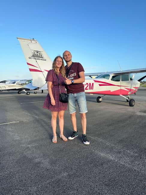 image n.45 of Miami Beach: South Beach Private Airplane Tour with Drinks activity in Miami, uploaded by supplier