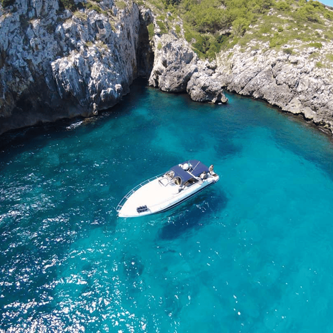 Immagine nº 2 di Tour Esclusivo alla Scoperta di Leuca: Due Versanti, un Mare di Emozioni attività a Lecce, caricata dal fornitore
