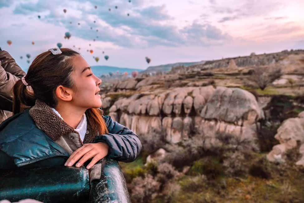 image n.2 of Cappadocia: Sunrise Hot Air Balloon in Göreme and Transfer activity in Avanos, uploaded by supplier