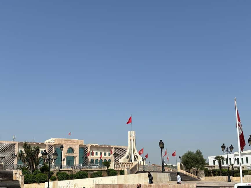 Image N°7 de Journée privée médina de Tunis Carthage Sidi Bousaid avec déjeuner activité à Monastir, publiée par le prestataire