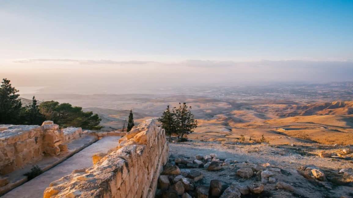 Immagine nº 5 di Da Amman: Tour di un giorno a Madaba, Monte Nebo e Mar Morto attività a Amman, caricata dal fornitore