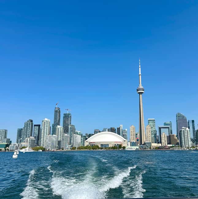 image n.8 of Toronto Waterfront and Islands Guided Bicycle Tour activity in Toronto, uploaded by supplier