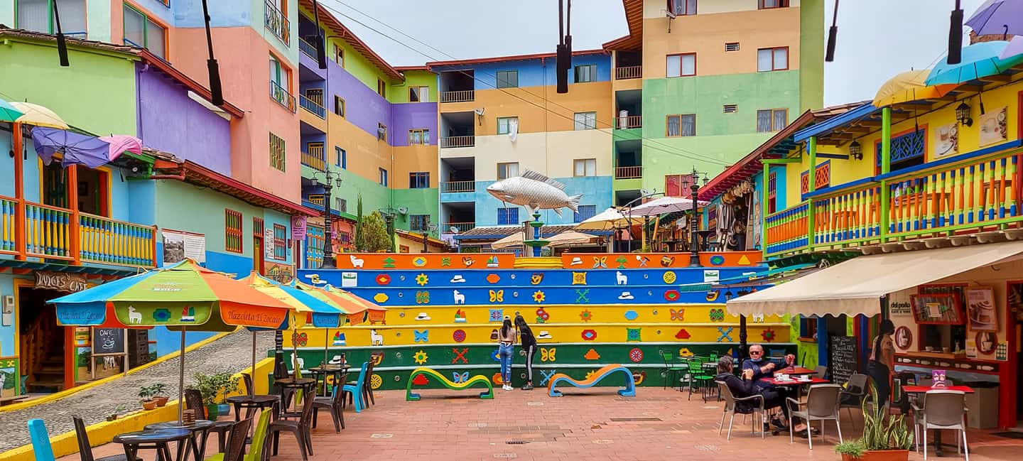 image n.33 of Medellin: Guatape Tour with Boat, Breakfast, Lunch & Llamas activity in Marinilla, uploaded by supplier