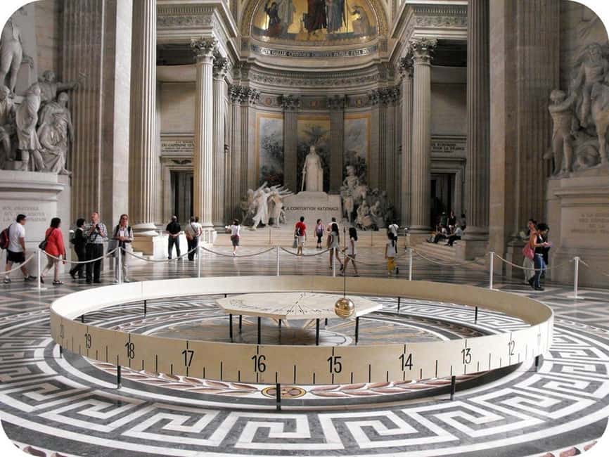 Image N°15 de Paris : L'extérieur de Notre-Dame, la visite du quartier latin et le Panthéon activité à Paris, publiée par le prestataire