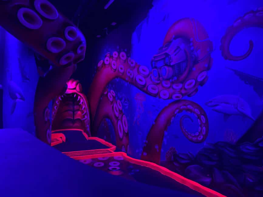 image n.2 of Magaluf ; Minigolf indoor activity in Magaluf, uploaded by supplier