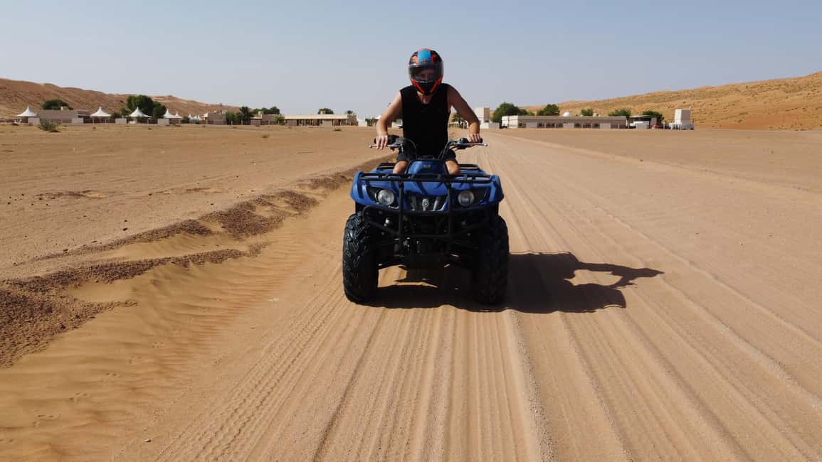 Immagine nº 17 di Muscat: Tour del deserto e del Wadi Bani Khalid con opzione Quad Bike attività a Regione al-Sharqiyya, caricata dal fornitore