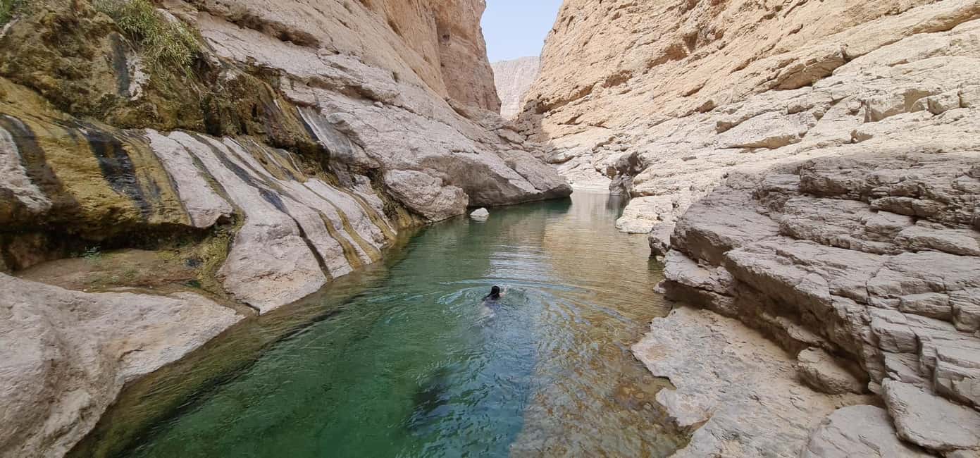 Immagine nº 10 di Da Muscat: Avventura a Wadi Al Arbieen, Sinkhole, Spiaggia delle Pinne attività a Regione al-Sharqiyya, caricata dal fornitore