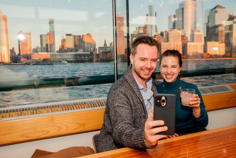 image n.12 of Manhattan: Statue and Skyline Cruise Aboard a Luxury Yacht activity in New York City, uploaded by supplier