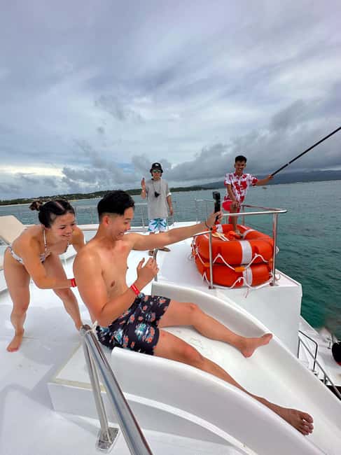 bild nr.4 av Boracay Sunset Cruise med RedWhale Party Yacht aktivitet i Catanduanes-provinsen, uppladdad av arrangören