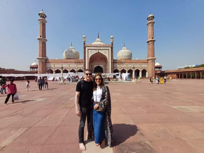 imagem n.1 de Delhi: Visita guiada à cidade com escala do aeroporto ao aeroporto atividade em Nova Delhi, carregada pelo fornecedor