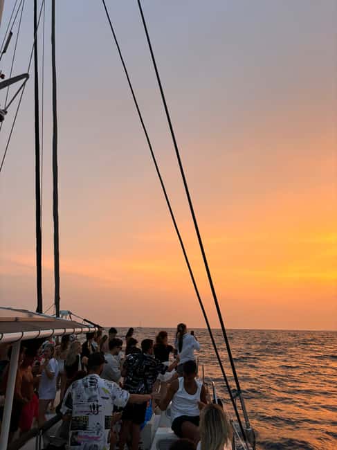 image n.12 of Lloret de Mar: Sunset Catamaran Cruise with DJ and Drinks activity in Lloret de Mar, uploaded by supplier