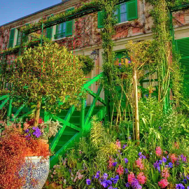 imaginea n.11 a activității Din Paris: Centrul McArthurGlen și vizită la casa lui Monet din Giverny în Paris, încărcată de organizator