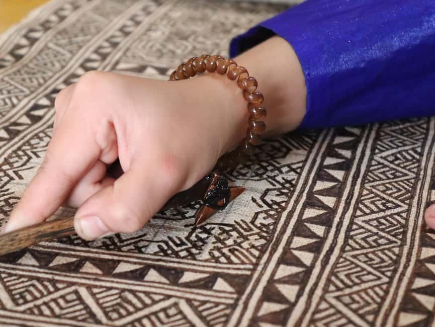 imagen n.º 9 de Luang Prabang: Taller de Arte Batik Hmong actividad en Luang Prabrang, subida por el proveedor