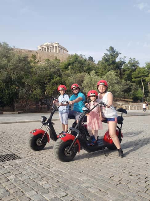 Atina içindeki Atina: Ödüllü Akropolis Rehberli e-Scooter Turu etkinliğinin tedarikçi tarafından yüklenen 39 no'lu görseli
