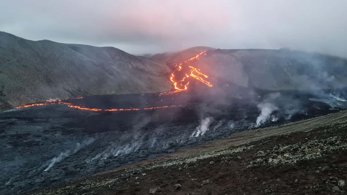 bild nr.15 av Från Reykjavík: Vandring med geolog till vulkanen Fagradalsfjall aktivitet i Reykjanes, uppladdad av arrangören