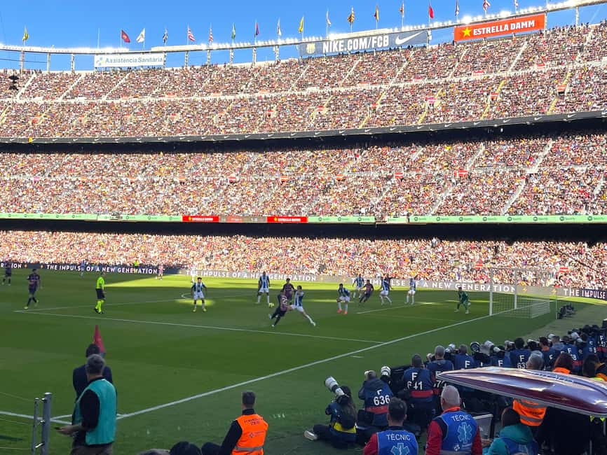 Bild Nr. 3 von Barcelona: FC Barcelona Spiel mit Fanplätzen und lokalem Gastgeber Aktivität in Barcelona, hochgeladen vom Anbieter