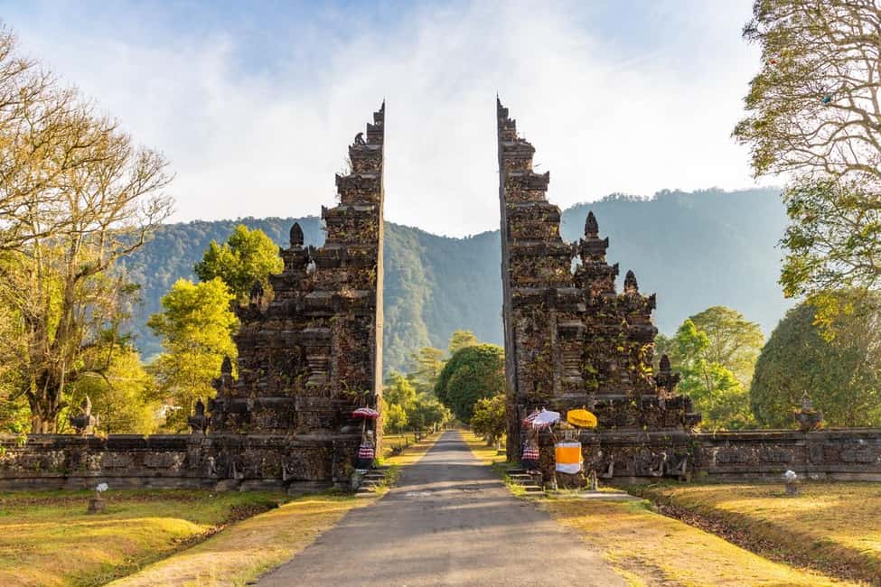 image n.5 of Bali: Lake Bratan, Handara Gate, Waterfall & Swing Tour activity in Bali, uploaded by supplier