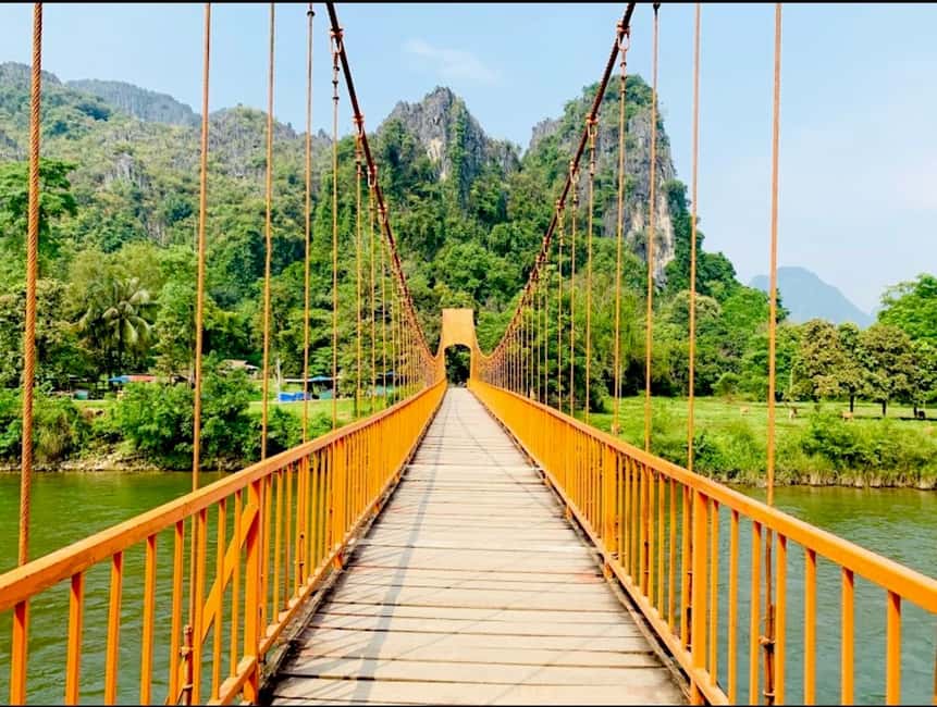 imagen n.º 1 de Desde Vientiane: Excursión a Vang Vieng con Kayak en Cuevas y Tirolina actividad en Vang Vieng, subida por el proveedor