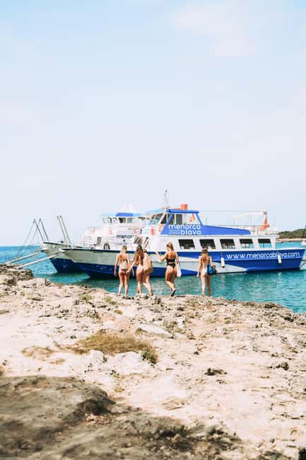 Bild Nr. 1 von Menorca: Natürliche Buchten und Strände Bootsfahrt & Paella Mittagessen Aktivität in Ciutadella, hochgeladen vom Anbieter