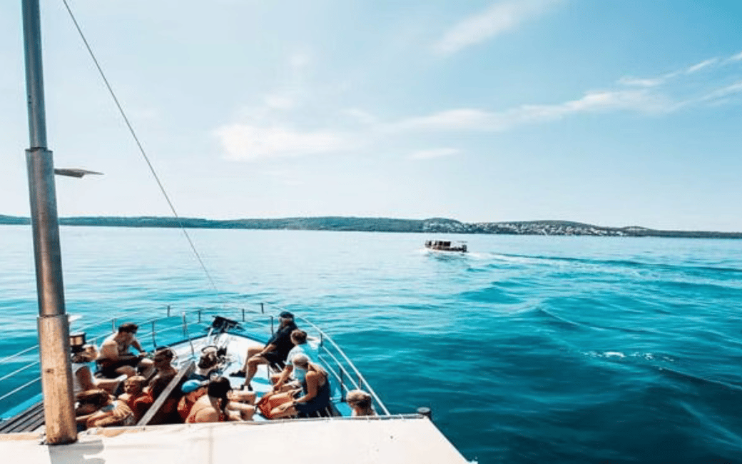 billede nr.1 af aktiviteten Blå lagune og bådtur til de tre øer fra Split med frokost i Dalmatien, uploadet af udbyder