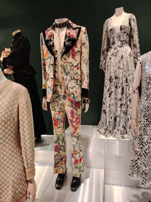 imagem n.10 de Excursão pela história da moda em Florença: Museu Gucci e caminhada guiada atividade em Florença, carregada pelo fornecedor