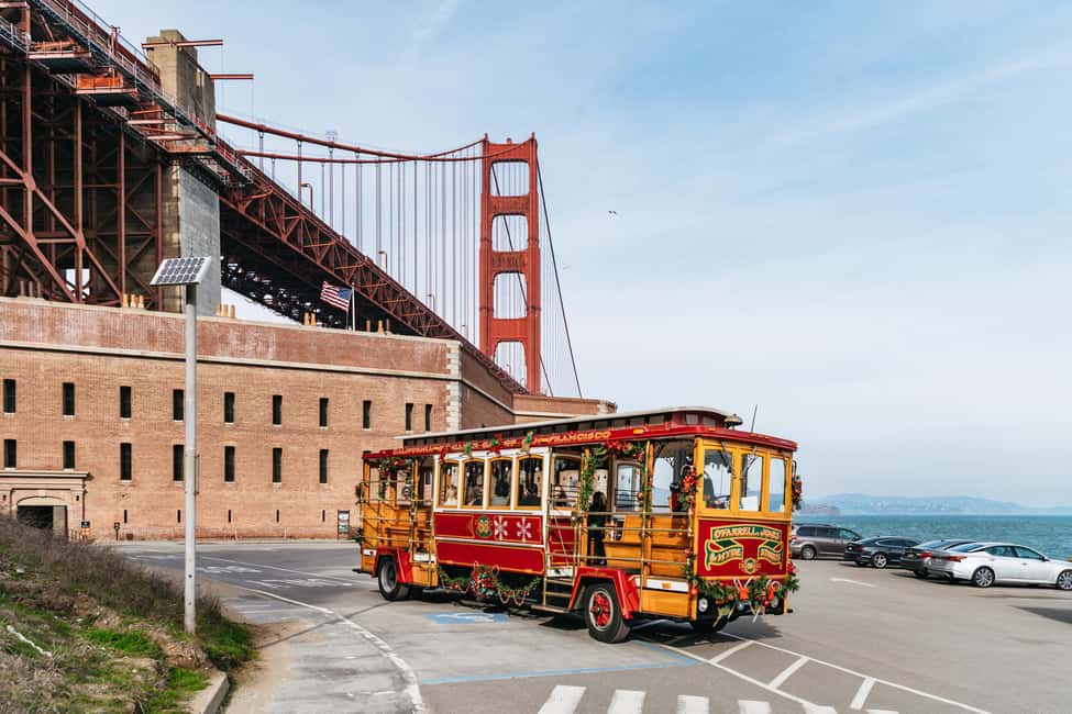 image n.12 of San Francisco: Movie Filming Locations Bus Tour activity in San Francisco, uploaded by supplier