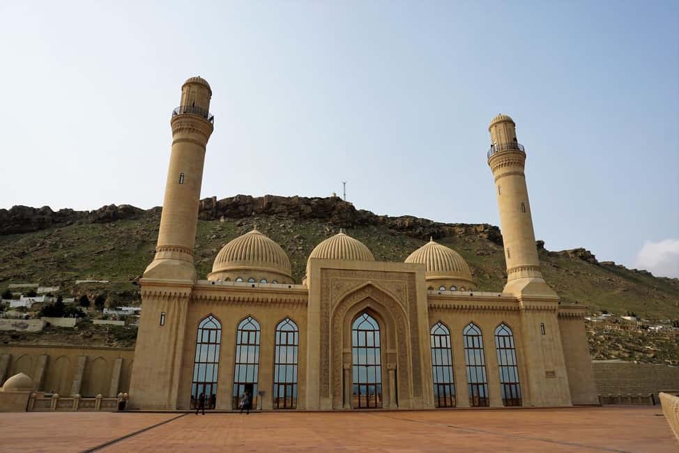 image n.5 of Baku: Candy Mountain, Pink Lake, Besh Barmag Dag and Mosque activity in Absheron, uploaded by supplier