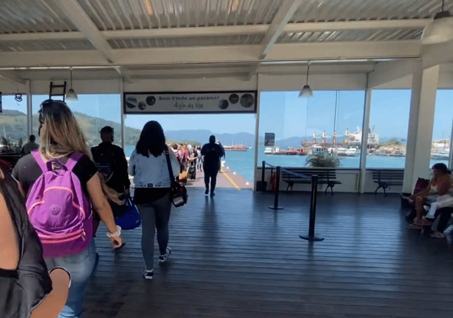 image n.2 of From Ilha Grande: Speedboat Transfer to Angra dos Reis activity in Angra dos Reis, uploaded by supplier