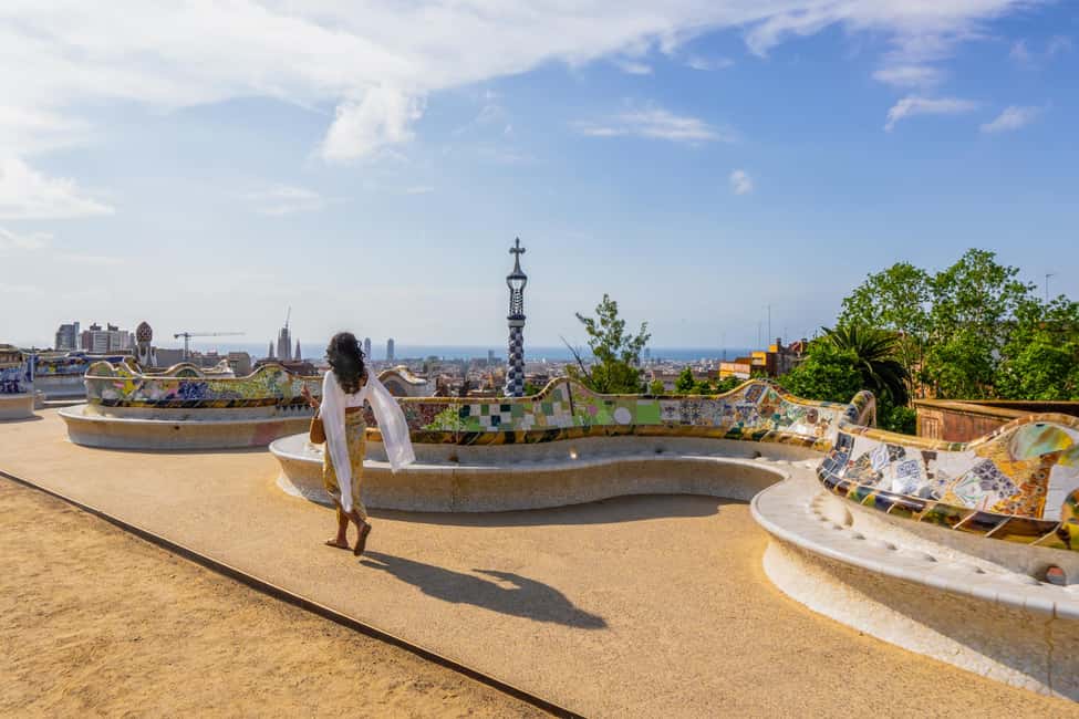 image n.3 of Barcelona: Park Güell Guided Tour with Fast-Track Ticket activity in Barcelona, uploaded by supplier