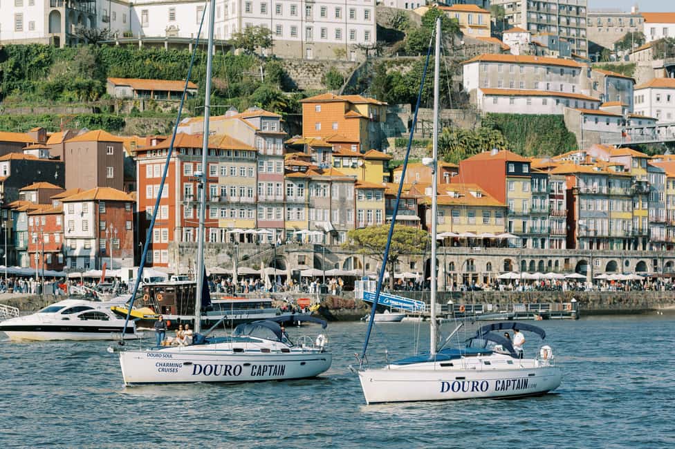 imagem n.10 de Porto: Cruzeiro de charme em veleiro com vinho do Porto, opção de pôr do sol atividade em São Pedro da Afurada, carregada pelo fornecedor