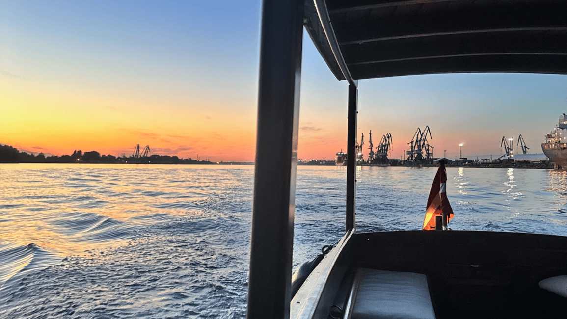 Image N°4 de Riga : Croisière touristique avec boisson de bienvenue et audioguide activité à Riga, publiée par le prestataire
