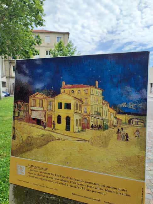 imagem n.10 de De Avignon: Nas pegadas de Van Gogh na Provença atividade em Les Baux-de-Provence, carregada pelo fornecedor