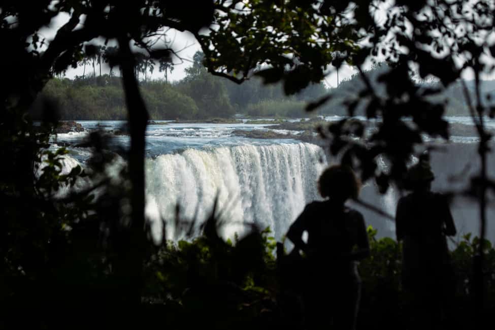 imagen n.º 1 de Cataratas Victoria; Excursión Privada a las Cataratas Victoria y el Pueblo actividad en Victoria Falls Town, subida por el proveedor