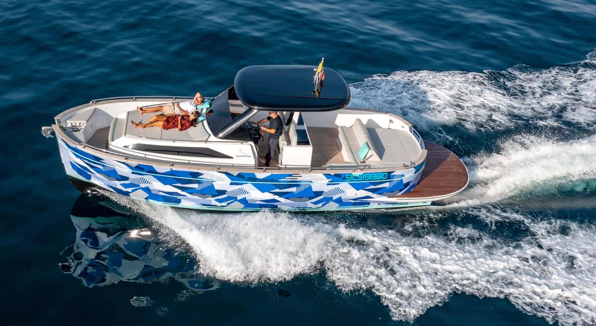 image n.14 of Capri private boat tour from sorrento on Gozzo 35 activity in Anacapri, uploaded by supplier