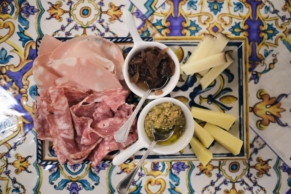 Immagine nº 3 di Tour gastronomico guidato con degustazione di vini a Verona attività a Verona, caricata dal fornitore