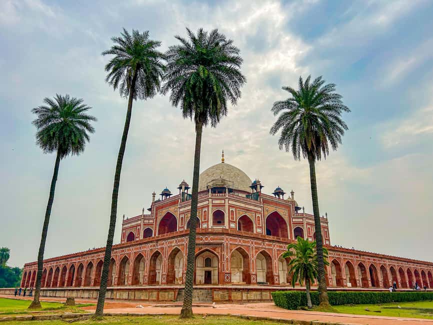 image n.1 of Delhi: Old and New Delhi Private Half-Day or Full-Day Tour activity in New Delhi, uploaded by supplier