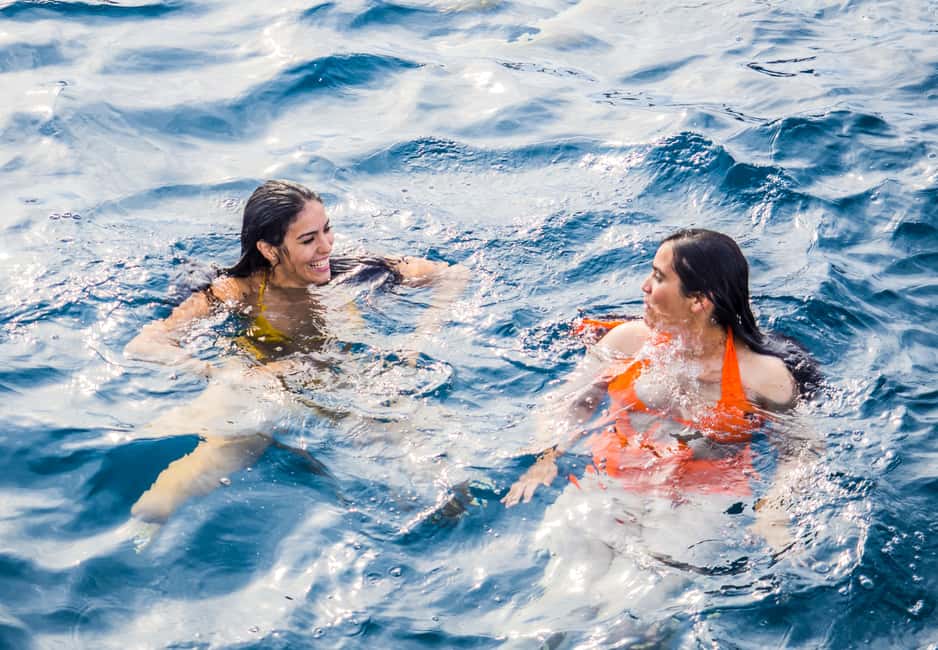 imagen n.º 14 de Málaga: Crucero en Catamarán a Vela con Baño y DJ Opcional actividad en Málaga, subida por el proveedor