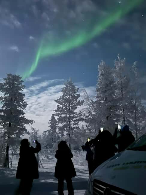 billede nr.26 af aktiviteten Levi: Nordlys-eventyr i naturen, lækkerier ved lejrbålet i Sirkka, uploadet af udbyder