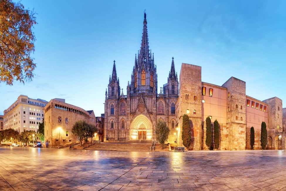 image n.4 of Semi-Private Barcelona Gothic, Parc Guell & Sagrada Familia activity in Barcelona, uploaded by supplier