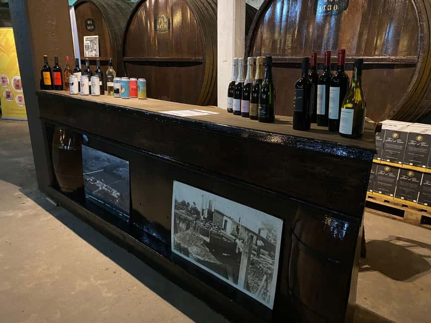 Immagine nº 1 di Tour della cantina di Santa Rosa e degustazione di Grand Cava attività a Montevideo, caricata dal fornitore