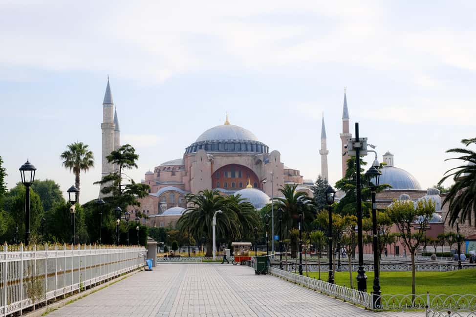 Image N°4 de Istanbul : visite de Sainte-Sophie, de la Mosquée bleue, de la citerne et du bazar activité à Istanbul, publiée par le prestataire