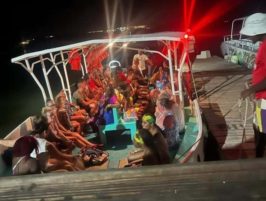 imagem n.1 de Experiência na Lagoa Luminosa: Ocho Rios Runaway Bay e Falmouth atividade em Falmouth, carregada pelo fornecedor