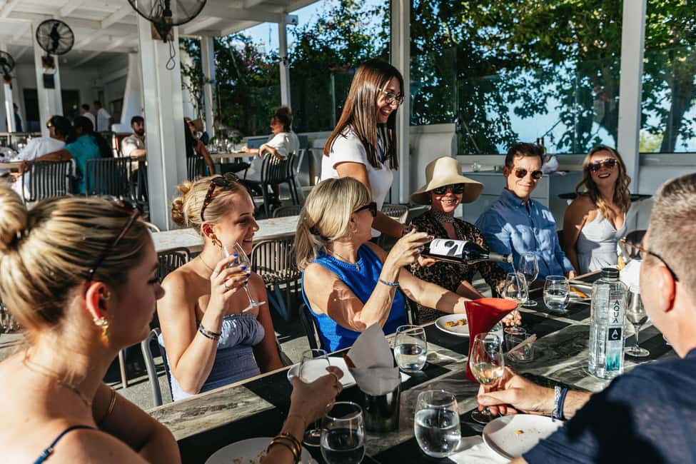 imagen n.º 10 de Santorini: tour de vino al atardecer para grupos pequeños con bodega Santo actividad en Cícladas, subida por el proveedor