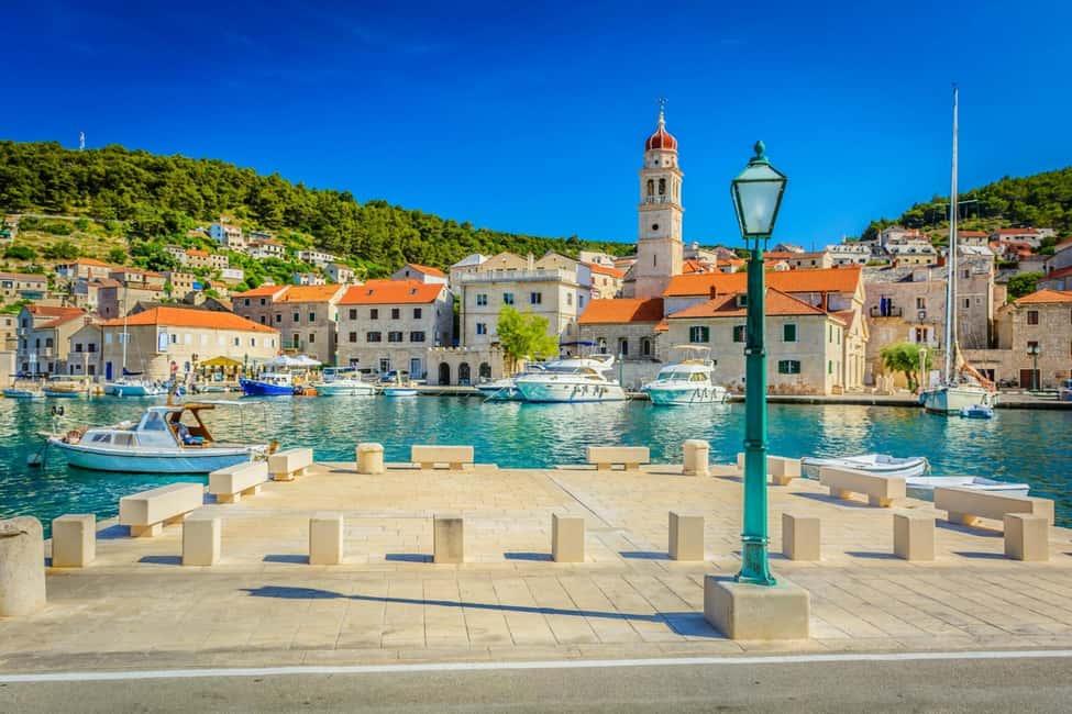 Obraz nr 7 z atrakcji Z Omiša: Półdniowa wycieczka łodzią na wyspę Brač z lunchem w Omiš, przesłany przez organizatora