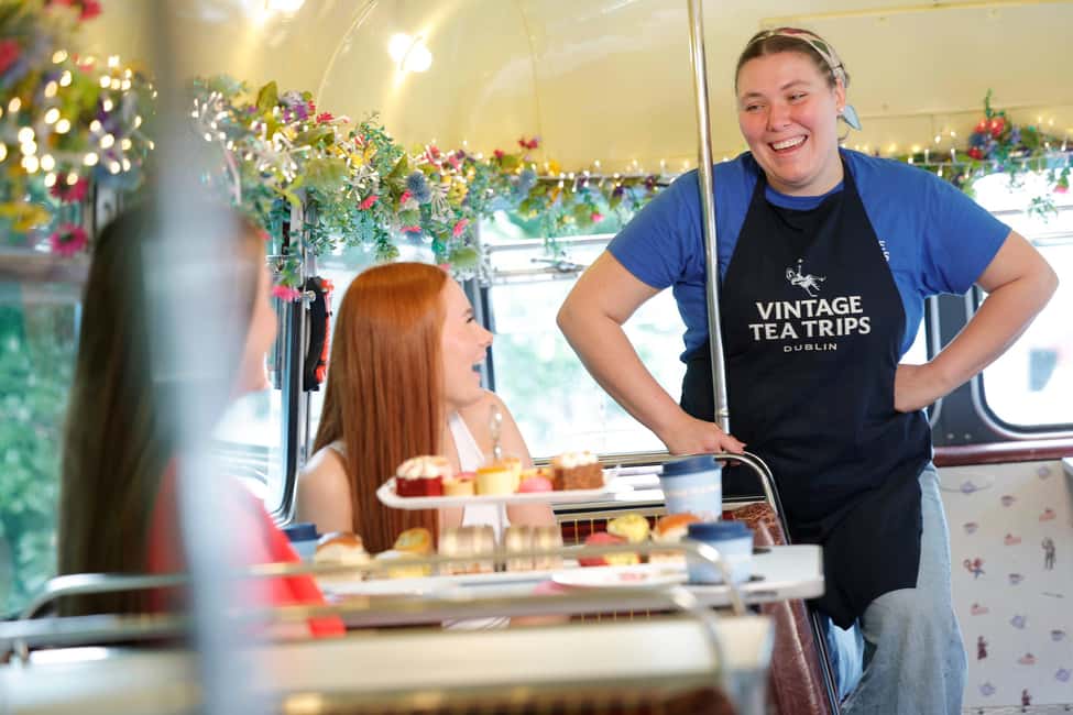 Image N°12 de Dublin : Visite en bus vintage avec thé de l'après-midi activité à Dublin, publiée par le prestataire