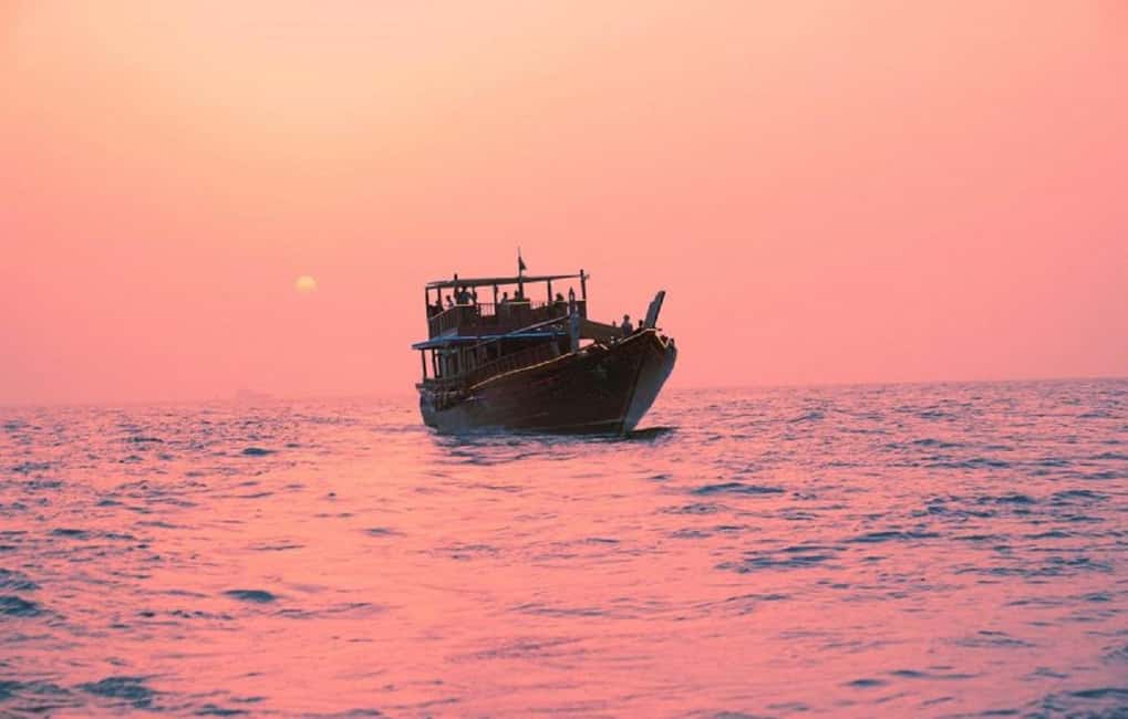 Immagine nº 13 di Crociera in Dhow al tramonto attività a Mascate, caricata dal fornitore