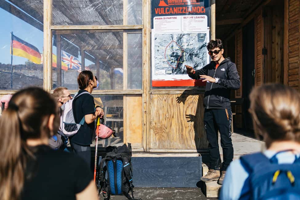 afbeelding n.7 van Etna: trektocht naar de topkraters met vulkaangids 3350 m activiteit in Catania, geüpload door aanbieder