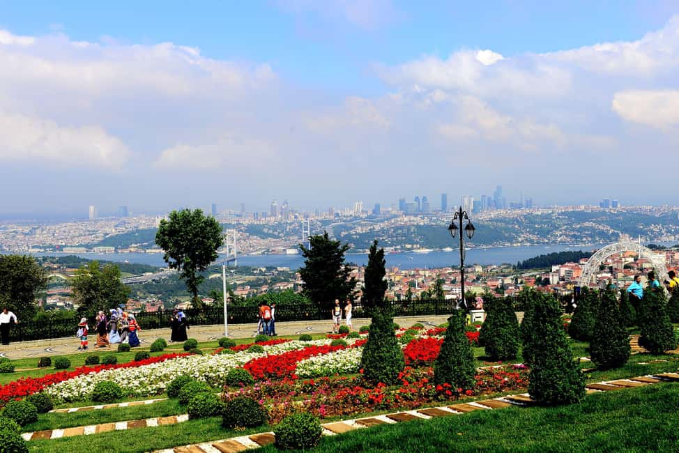 imagem n.8 de Ásia Continental & Palácio de Topkapı & Harém. Guiado, pequeno grupo atividade em Istambul, carregada pelo fornecedor